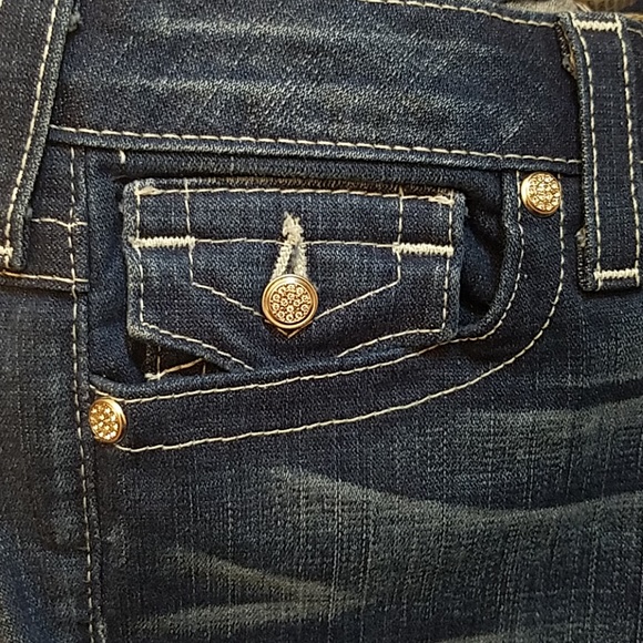 True Religion Becky Boot Cut Jeans - Picture 6 of 8